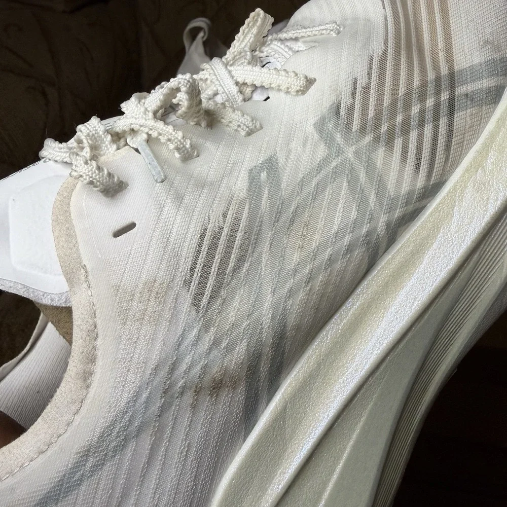 Asics Megablast Men's 7 Women's 8.5 White Gray Athletic Running Walking Shoes